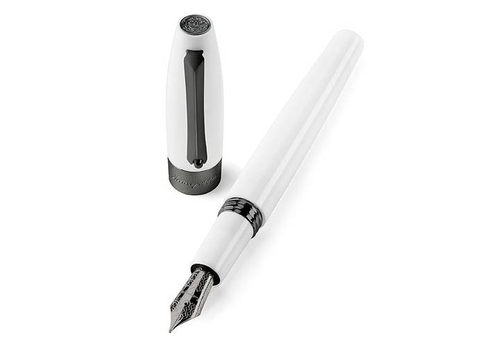 Pluma Estilográfica Fortuna con cierre del capuchón en Rutenio de Montegrappa