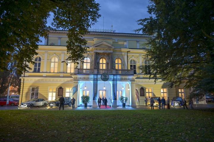 Vista previa de la 10ª edición de la Feria de relojes SEW en Praga