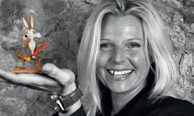 EUROPA STAR ARCADE - Arianna Pozza - WENGER: De los Cuchillos a los Relojes