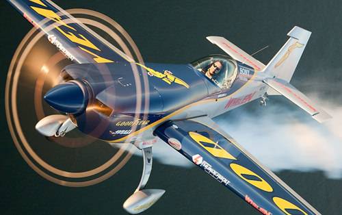 Bremont se asocia con la superestrella aerobática Michael Goulian
