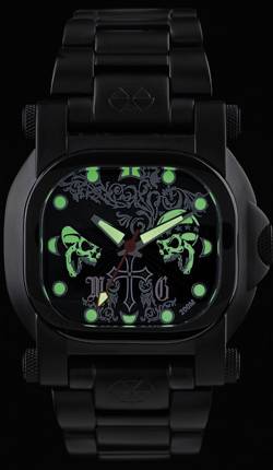 Reactor se asocia con Dillard's y el dúo de musica Country Montgomery Gentry, para producir un reloj deportivo de edición limitada