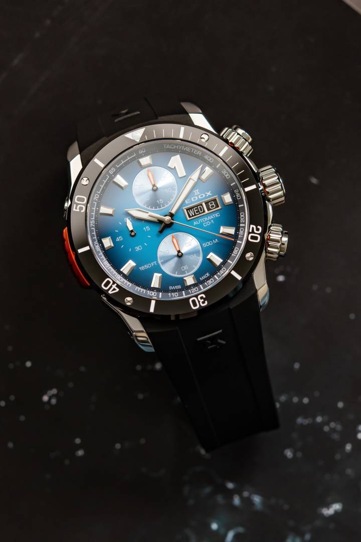 Desde el Delfin de 1961 hasta el Hydro-Sub y ahora el CO-1, Edox ha seguido mejorando la resistencia al agua de sus relojes, un rasgo característico de la marca.