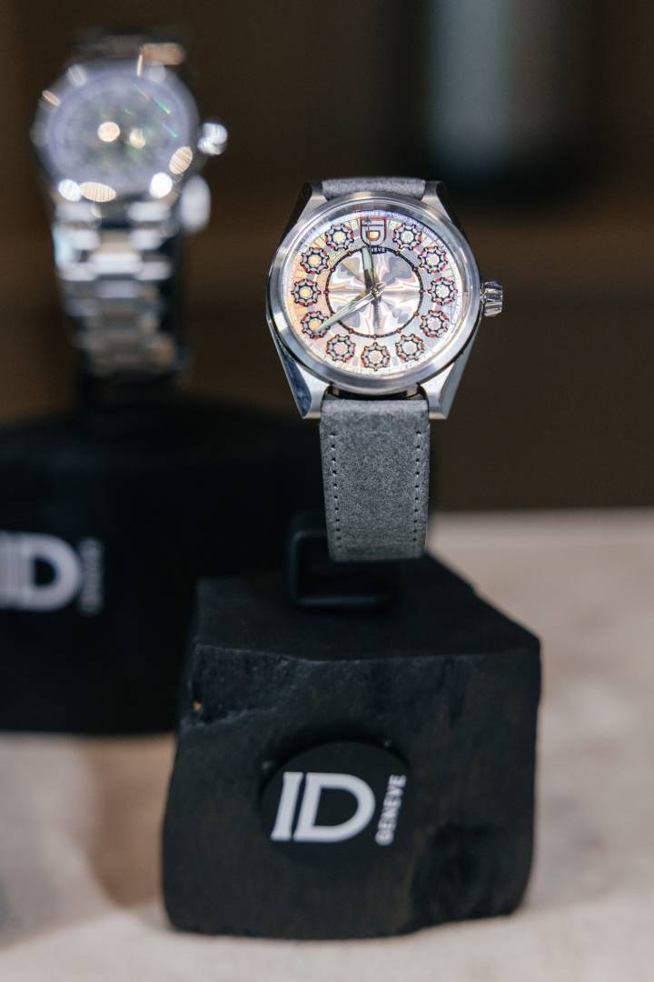 La última colección de ID Genève, Elements, se inspira en los elementos de la naturaleza. Se presenta el modelo Fifth Element, edición limitada de 50 piezas.