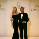 Nicole Kidman y el Presidente de Omega Stephen Urquhart