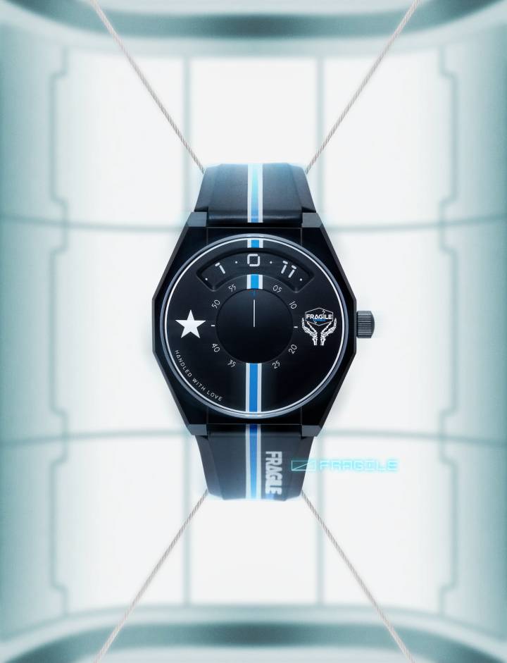 Fragile Express Time de Anicorn Watches x Kojima Productions