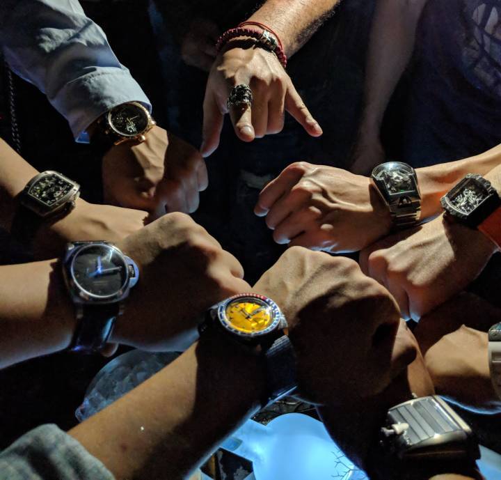 La nueva generación de coleccionistas de relojes en China con marcas independientes de vanguardia en sus muñecas.