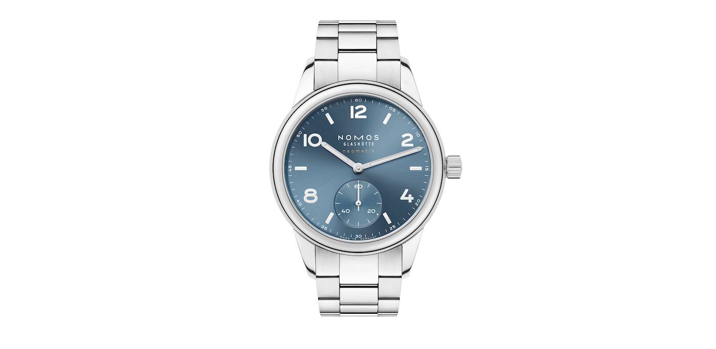 Radiant, uncomplicated and high-performance: the new model in the coveted Club Sport series is the perfect choice for life on the go.