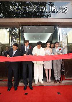 Roger Dubuis anuncia la apertura de su primera Boutique en China