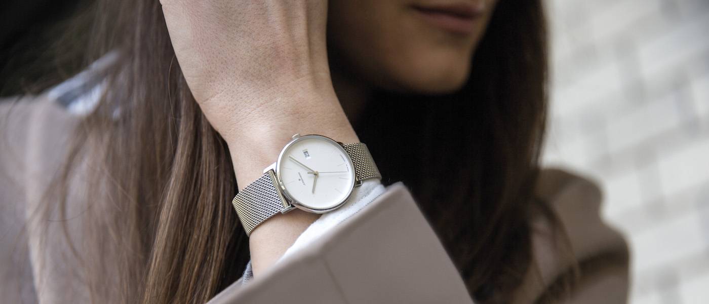 Junghans Form Damen, elegantemente sencillo