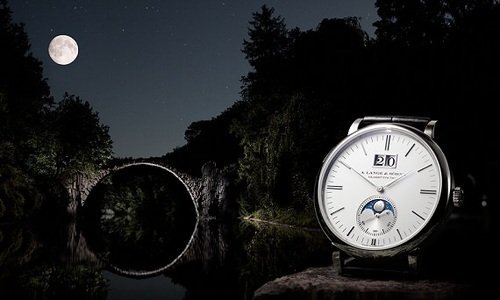 La luna de Sajonia sobre A. Lange & Söhne