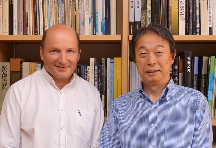 Kari Voutilainen y el artista de la laca Tatsuo Kitamura