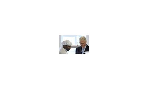 Bill Clinton Visita la Factoria Shinola