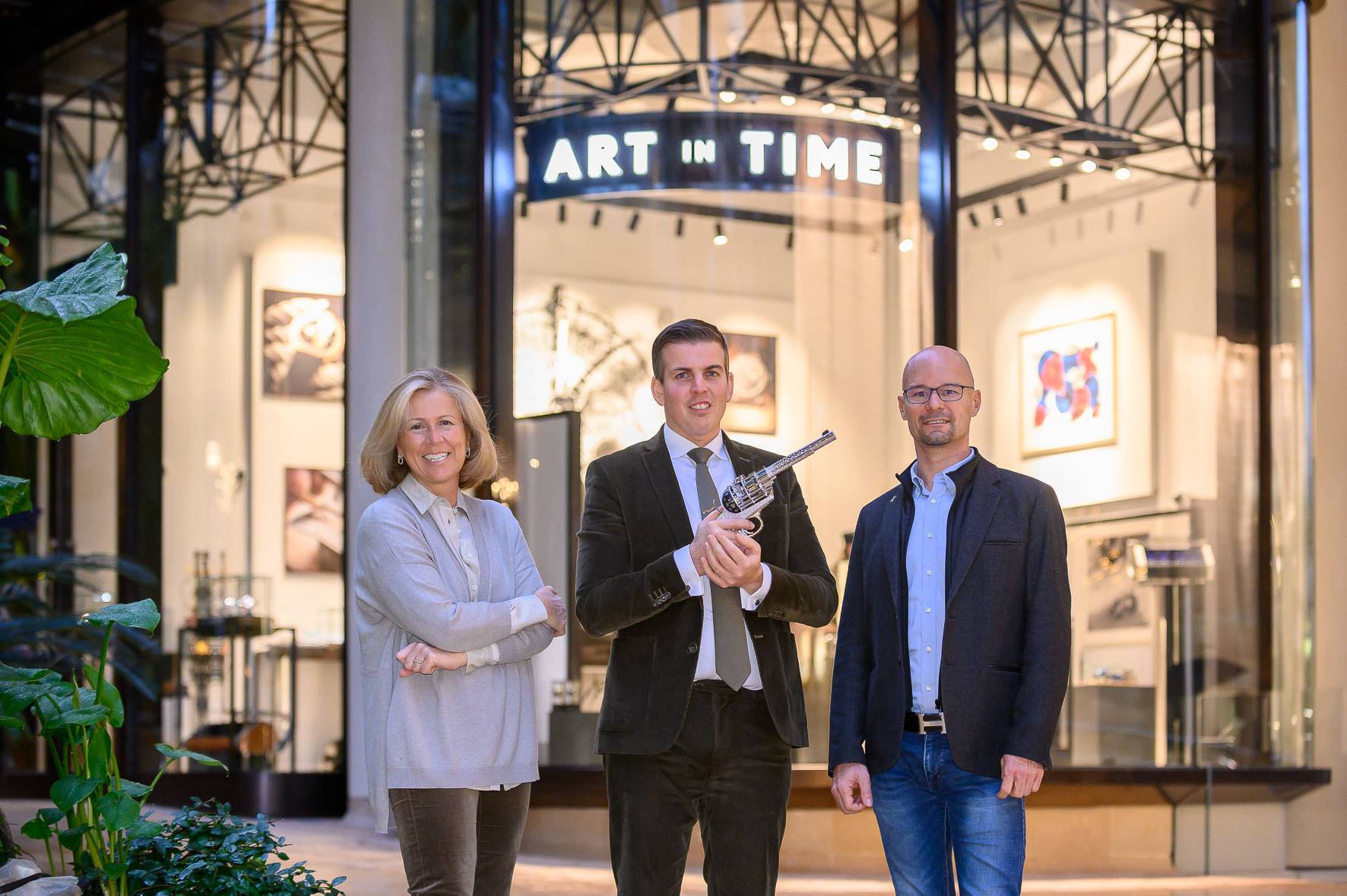The Unnamed Society x L'Épée The Diamond art in time - Europa Star watch magazine 2020