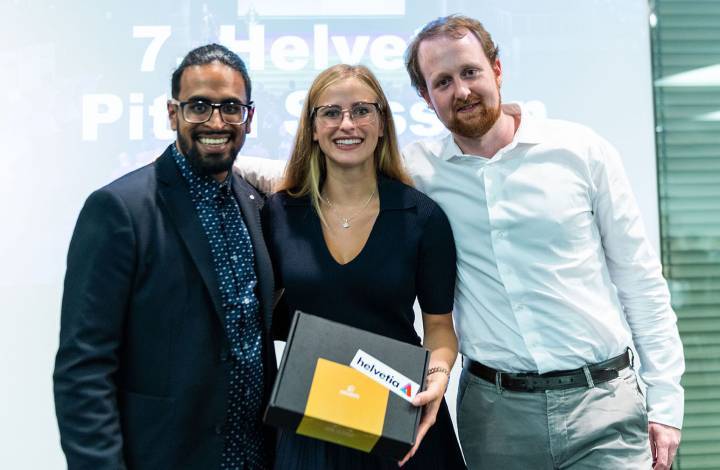 Los cofundadores de Adresta: Mathew Chittazhathu, Leonie Flückiger y Nicolas Borgeaud. La start-up, especializada en la certificación digital para la industria relojera, nació en el marco del programa Kickbox de la aseguradora Helvetia. 