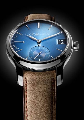 Endeavour Perpetual Calendar Funky Blue de H. Moser & Cie. (Frontal)