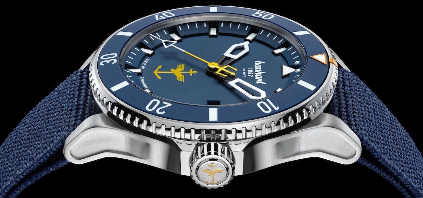 Hanhart Fly Navy Aerosphere edición limitada en dos diseños de fondo de caja
