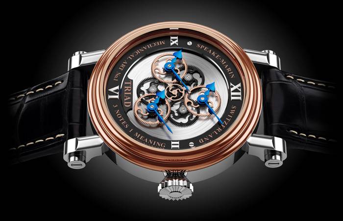 Triad de Speake-Marin es una edición limitada de 88 piezas en acero inoxidable con un bisel en oro rojo de 18K.