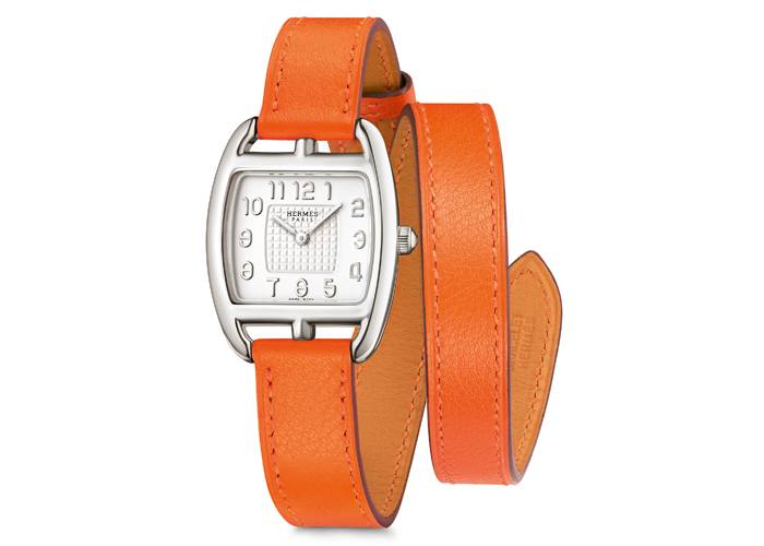 El Cape Cod Tonneau PM con correa de vuero naranja de doble vuelta de Hermès