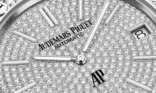 Audemars Piguet presenta dos nuevos Royal Oak “Jumbo” Extra-Thin engastados