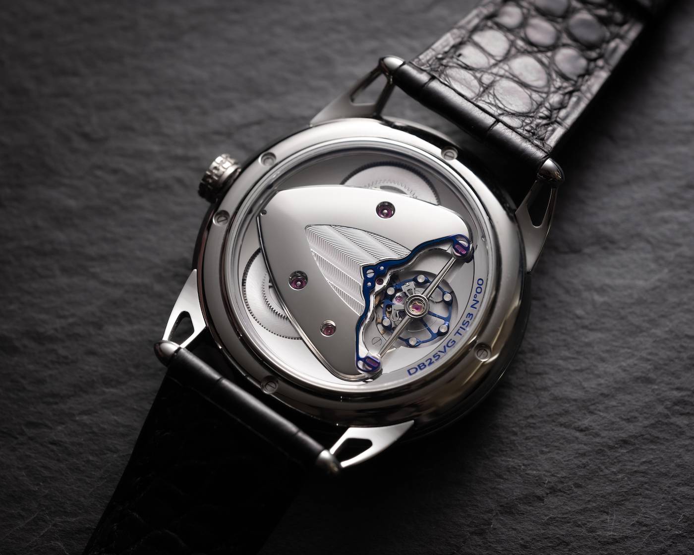 El De Bethune Starry Varius ahora con función GMT