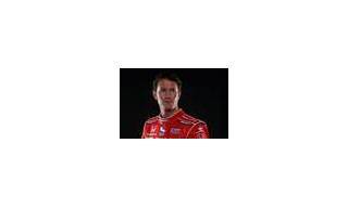 Graham, en la delantera junto a Scott Dixon