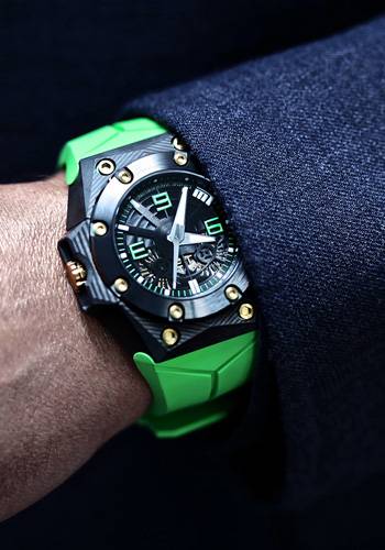 El Nuevo Oktopus Double Date Carbon Green de Linde Werdelin