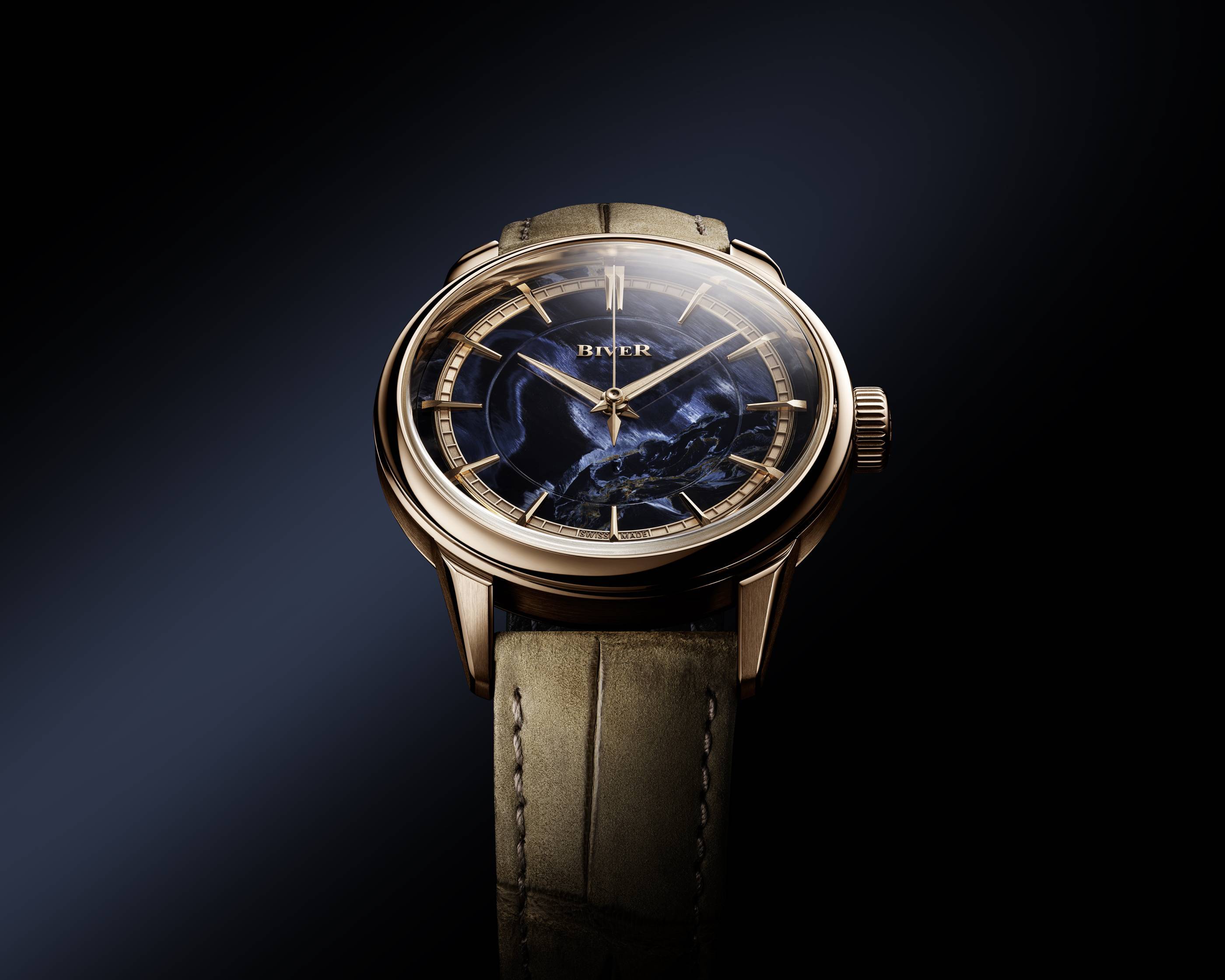 Biver presenta su primer reloj automático de tres agujas