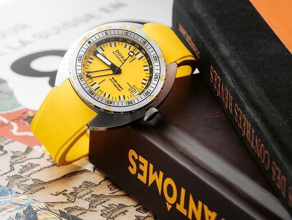 Doxa SUB 250T GMT: el SUB para viajeros del mundo