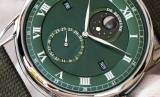 De Bethune lanza el nuevo DB25QP con una esfera guilloché verde