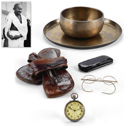 Objetos históricos pertenecientes a Mahatma Gandhi recaudan .096.000 en la subasta de marzo de Antiquorum