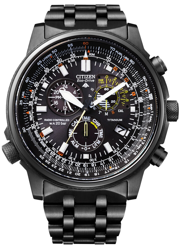 2006: El Promaster Eco-Drive controlado por radio es el primer modelo en adoptar la tecnología de endurecimiento de doble superficie Duratect MRK + DLC.